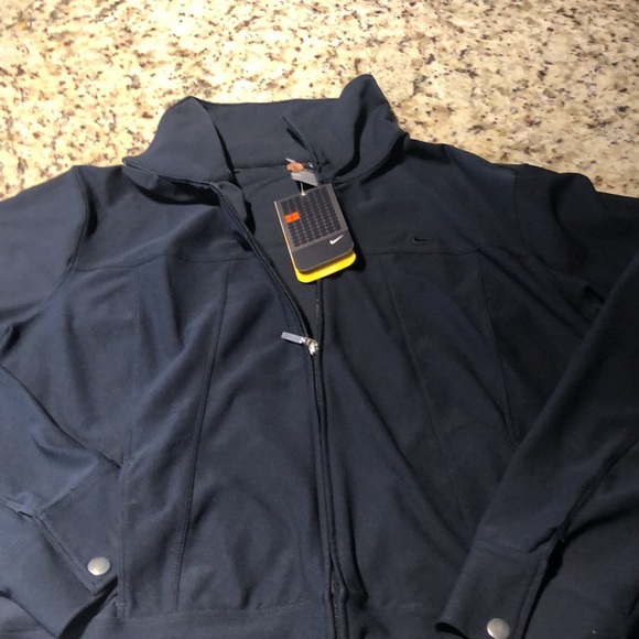 Nike Jacket - Picture 3 of 4